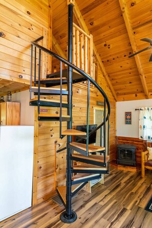 Chalet (5 Bedrooms) | Interior - Gorgeous View Cabin - in Red River Gorge, KY (Slade)