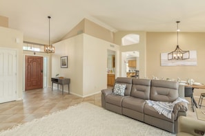 House (3 Bedrooms) | Interior - Michigan Sun Lakes (Chandler)