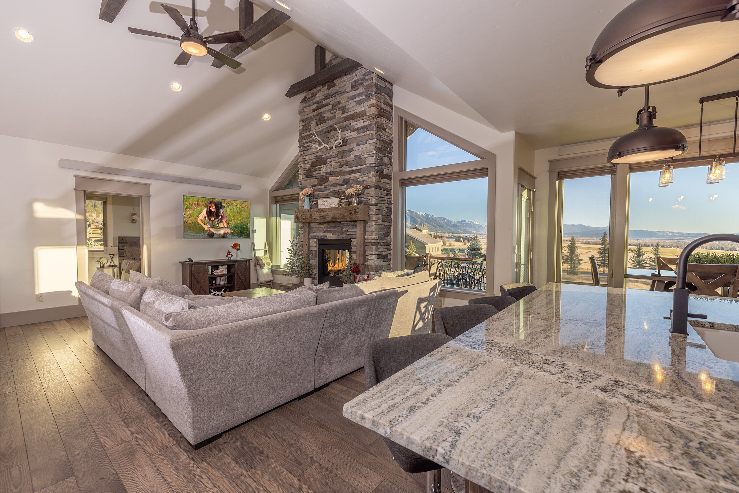 單棟房屋 (5 Bedrooms) | 內部