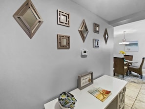 Interior - Bay Oaks - E82 (Siesta Key)