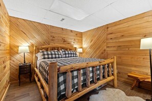 Chalet (6 Bedrooms) | Interior