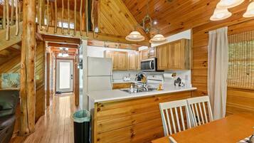 Chalet (6 Bedrooms) | Interior