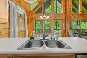 Chalet (6 Bedrooms) | Bahagian dalam