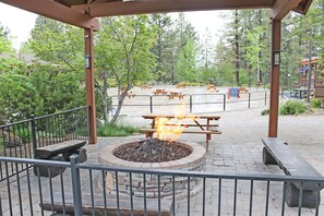 Interior - 7th Mtn 611c (Bend)