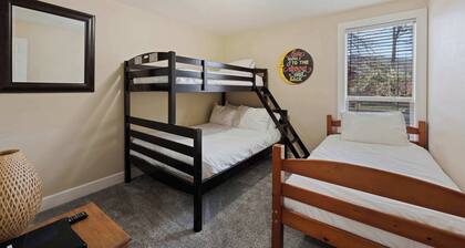 Abbot House Condo 4 With Sharc Passes