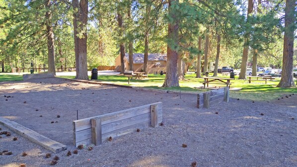 Interior - 7th Mtn 414e (Bend)