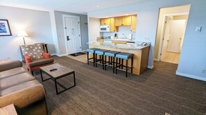 Interior - 7th Mtn 1535f (Bend)