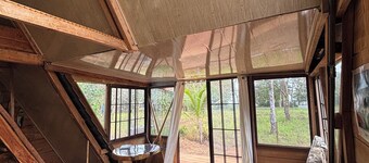 Perfect 1-bedroom bungalow with AC in peaceful Playa reina