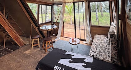 Perfect 1-bedroom bungalow with AC in peaceful Playa reina