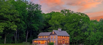 52-acre Berkshires Farmhouse Fire Pit, Outdoor Dining + Trails Copper Kettle Farm by Avantstay