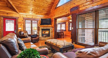 Hot Tub, Game Room & Prime Pigeon Forge Location Big Bear Ridge by Avantstay