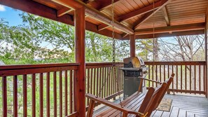 House (4 Bedrooms) | Interior - Hot Tub, Game Room & Prime Pigeon Forge Location Big Bear Ridge by Avantstay (Pigeon Forge)
