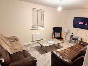 Älytelevisio, tietokoneen näyttö, tulostin