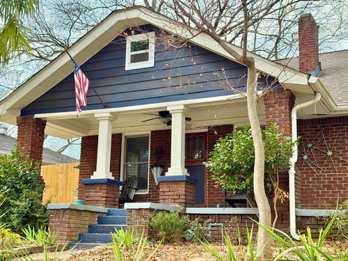 Authentic Brick Bungalow Walk to Midtown, Atlantic Station