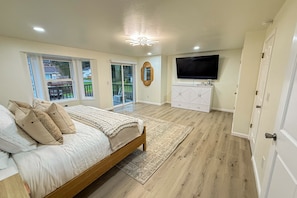 2 chambres, fer et planche à repasser, accès Internet, draps fournis