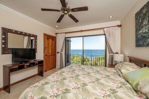Desk, WiFi - Playa Flamingo Ocean View Retreat | Pool | Balcony (Flamingo)