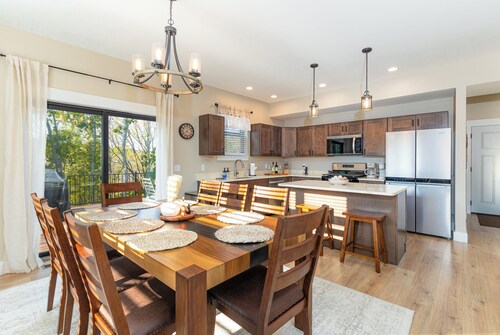 New construction, Hot tub, Game room, Extra-large patio, Firepit, covered porch