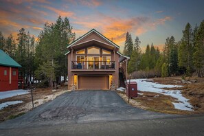 Exterior - Mountain Retreat | Canoe | Fireplace | Views (Soda Springs)