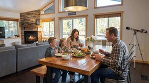Dining - Mountain Retreat | Canoe | Fireplace | Views (Soda Springs)