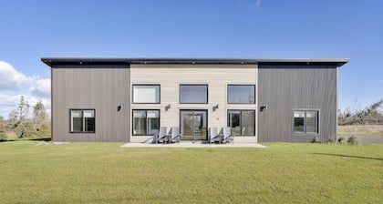Waves and Woods Vacation Rental