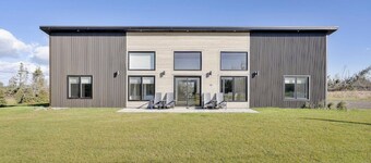 Waves and Woods Vacation Rental