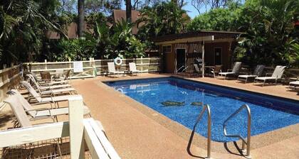 Molokai Magic - Charming 1-bedroom townhome in Maunaloa - perfect for getaway