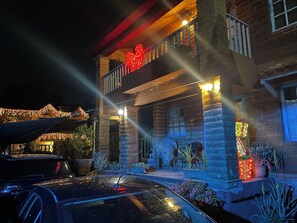 Property grounds - Fabulous 2, 1-bedroom bungalows in welcoming Cuernavaca neighborhood (Cuernavaca)