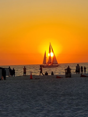 Camastros y toallas de playa 