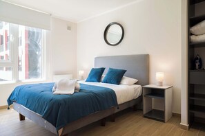 2 bedrooms, iron/ironing board, free WiFi, bed sheets - Urban Retreat Quiet & Modern 2BR in Providencia (Providencia)