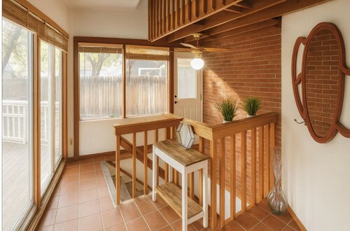 Nestled Alcove-2-bedroom apartment in Colorado Springs for your getaway