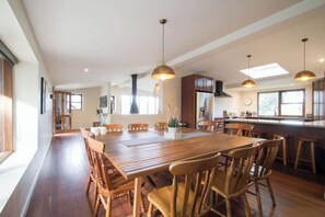 تناول الطعام