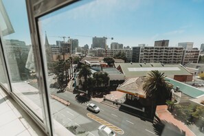 Interior - Cosy studio apartment on 1 Kloof Street Gardens (Cape Town)