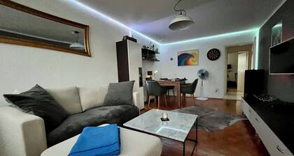Nice Isar apartment for 2 people in Munich South,near subway line 3 and S-Bahn7