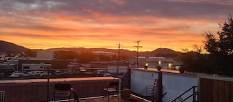 Creative Industrial Retreat with Decks, Games, Hot Tub & Spray Paint Trailer