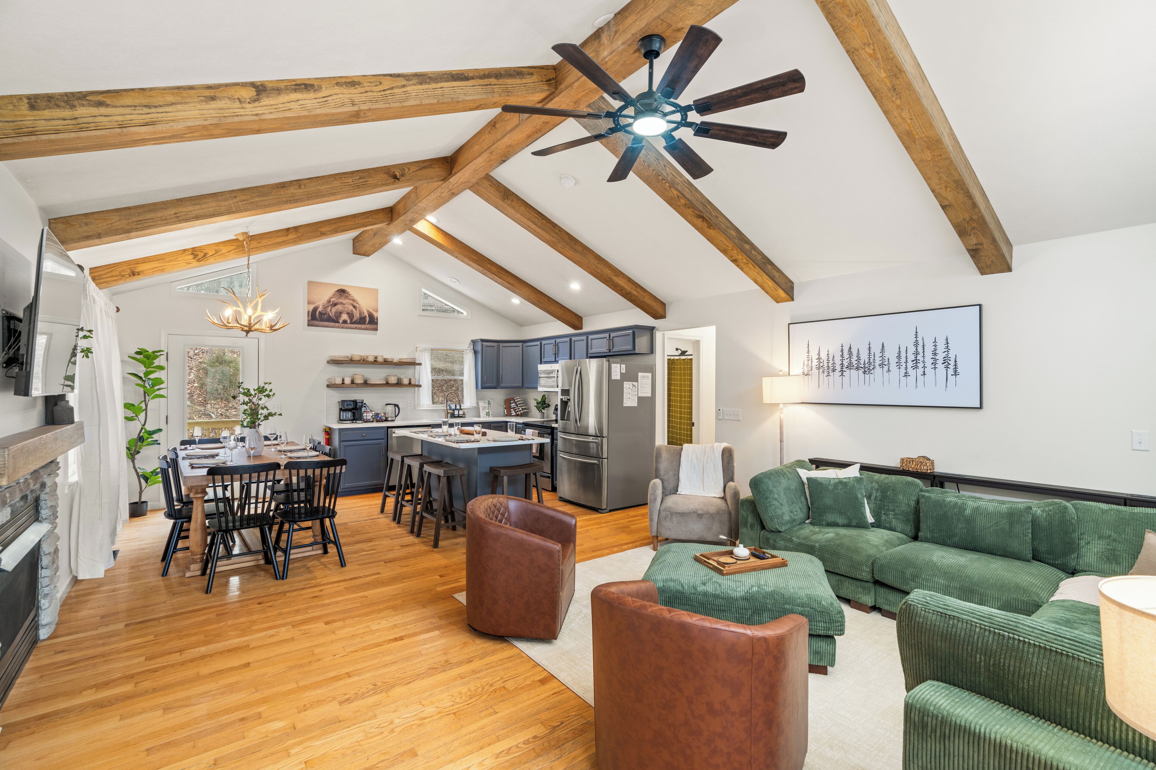 Smart TV, fireplace, video games, ping pong