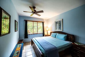 2 bedrooms, iron/ironing board, WiFi, bed sheets - Serene Rainforest Retreat with Lake Arenal Views (Nuevo Arenal)
