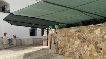 Family House, Sea View | Property grounds