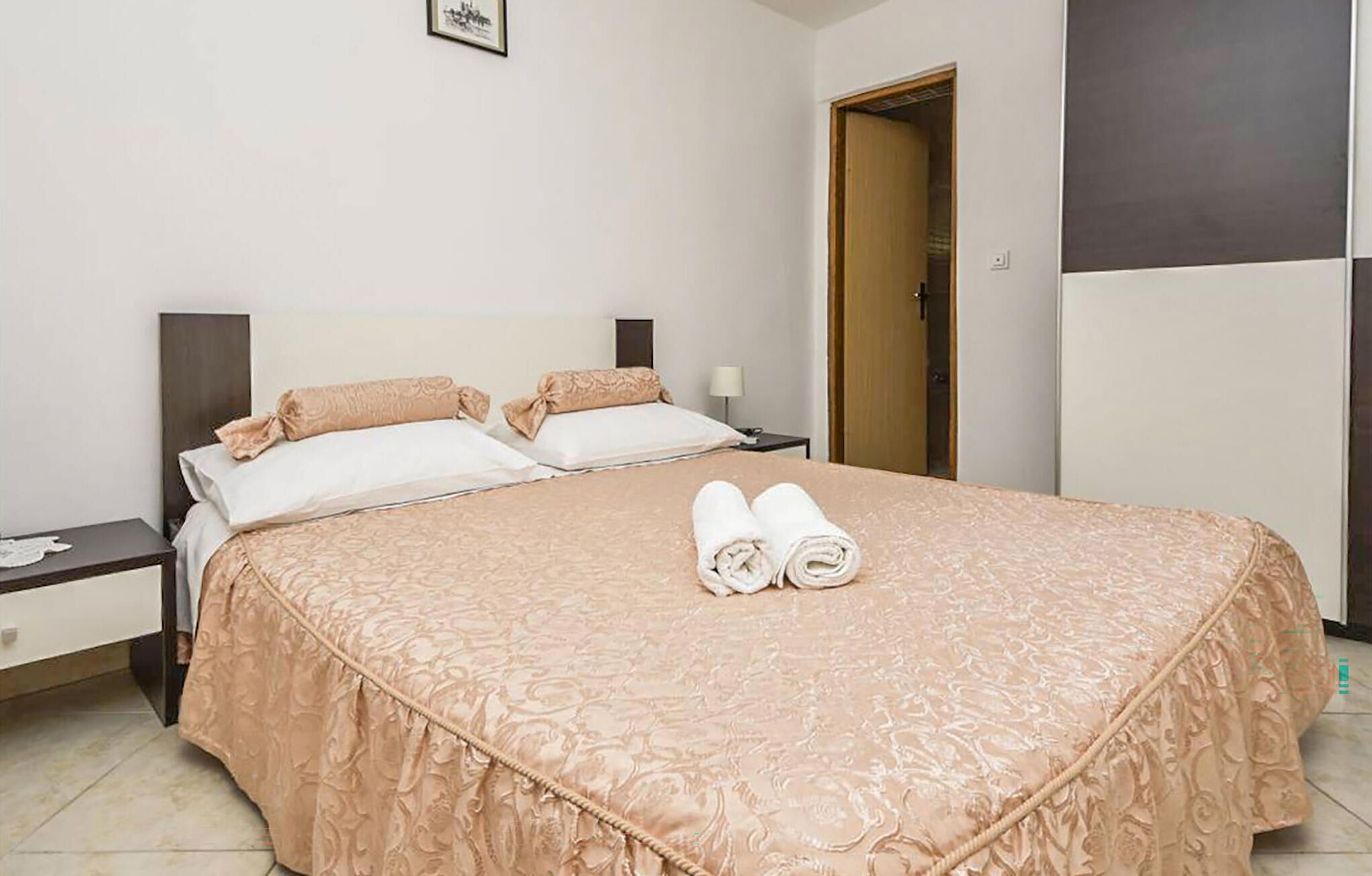 3 habitaciones y wifi gratis 