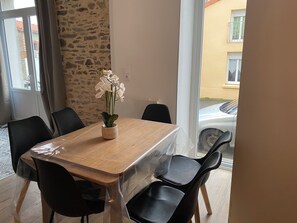 Dining - Apartment Le Pellerin (Le Pellerin)