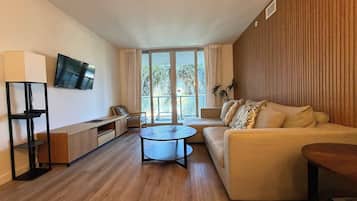 Televisión y oficina