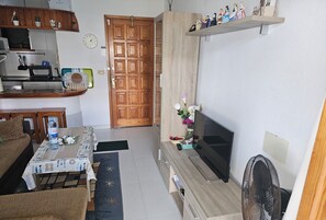 Apartamento, 1 habitación, fumadores, terraza | Sala de estar