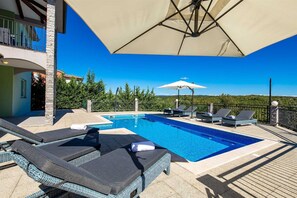 Pool - Casa Aurelia a pet-friendly retreat with Wallbox (Kunj)