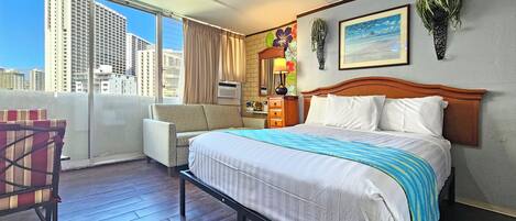 Iron/ironing board, Internet, bed sheets