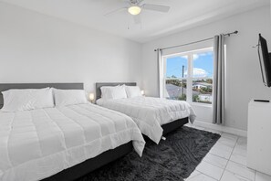 Iron/ironing board, Internet, bed sheets - Villa Del Mare Unit 4, 2nd floor 2 bedrooms, 2 bath Ocean View. (St. Augustine)