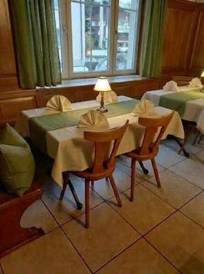 Dining - Hotel Sternen Gurtnellen (Gurtnellen)