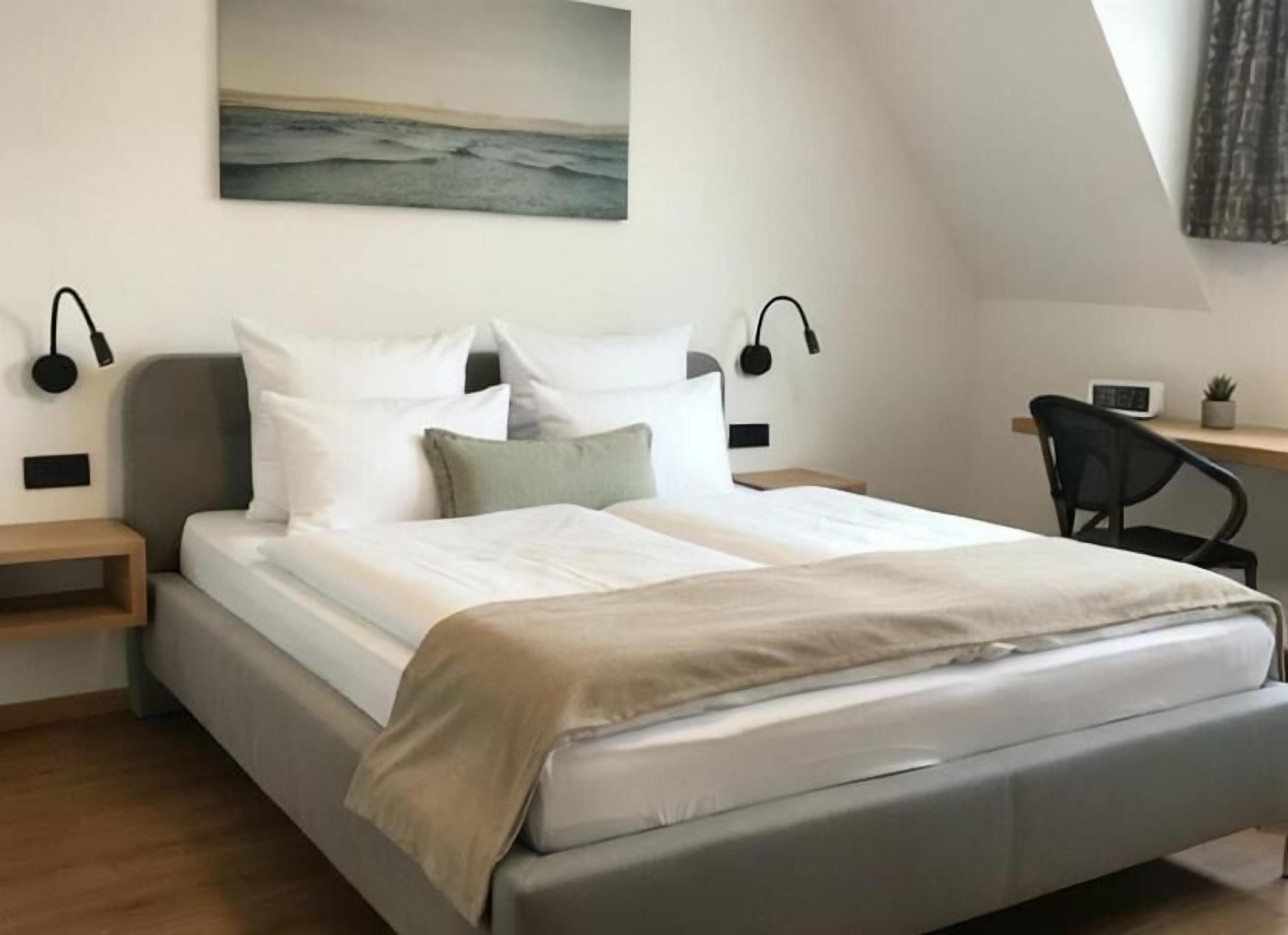 Standard Double Room, Mountain View | Free WiFi