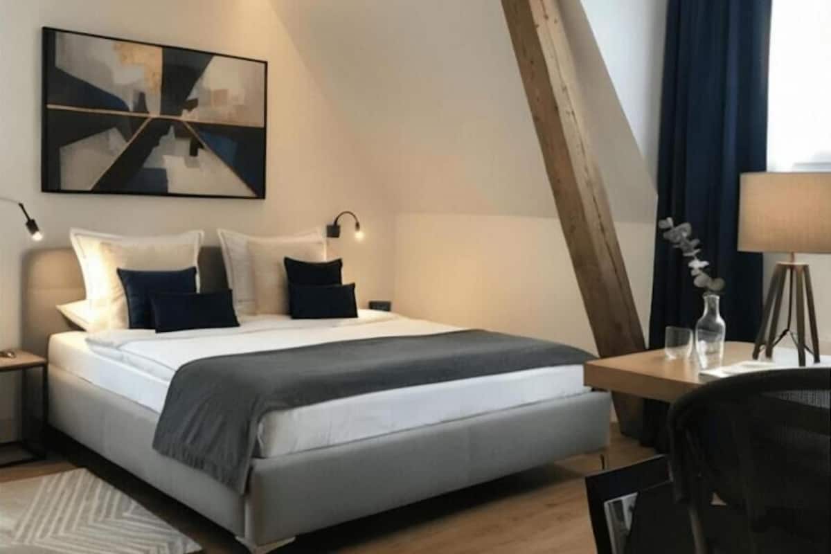 Deluxe Double Room, 1 Bedroom, Mountain View | WiFi (free)