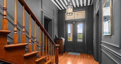 Elkader Jailhouse Inn