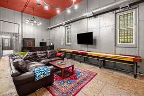 Interior - Botanical Suite at Elkader JailHouse Inn (Elkader)