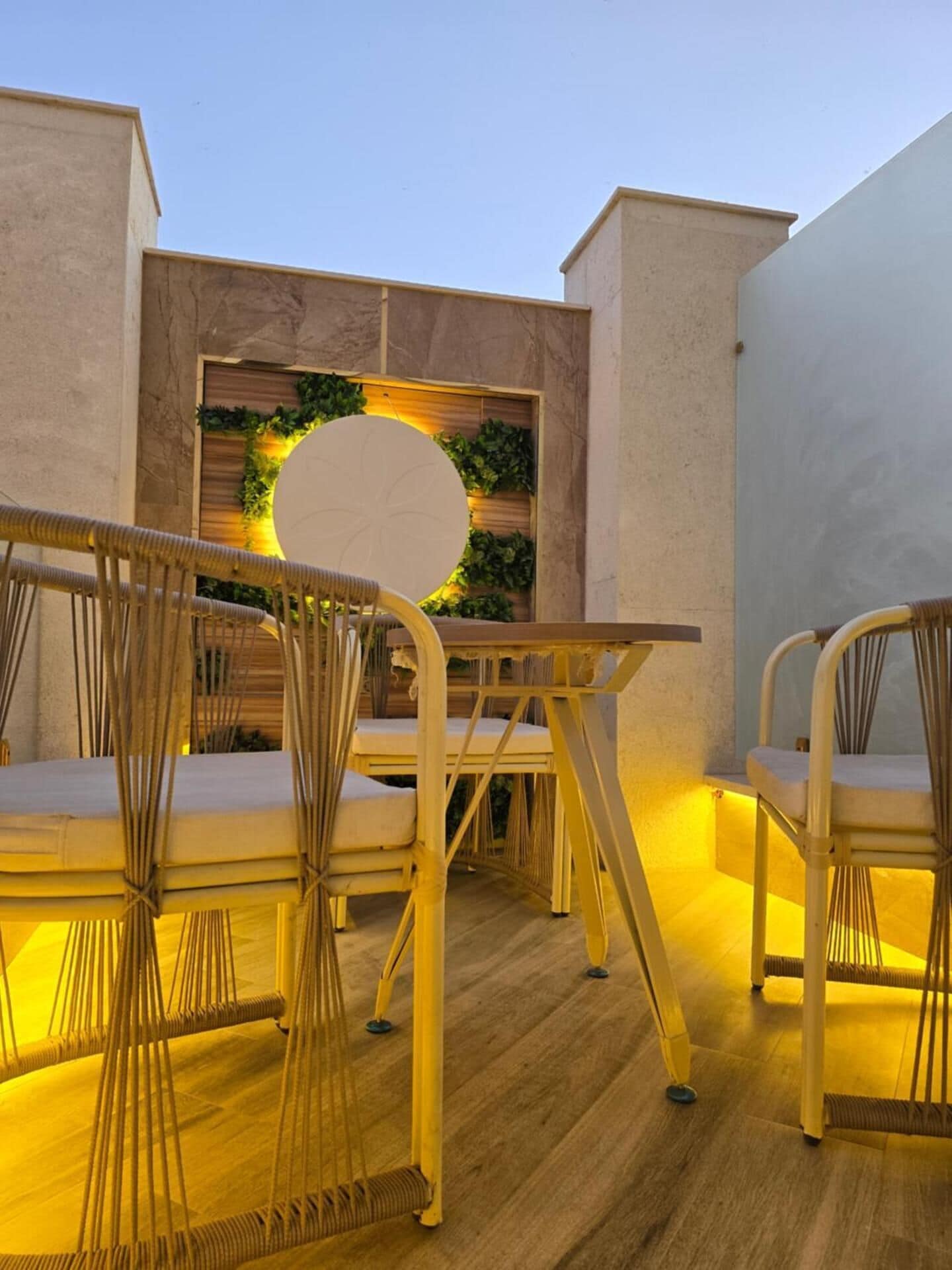 Phòng Suite truyền thống | Két bảo mật tại phòng, truy cập Internet không dây miễn phí 